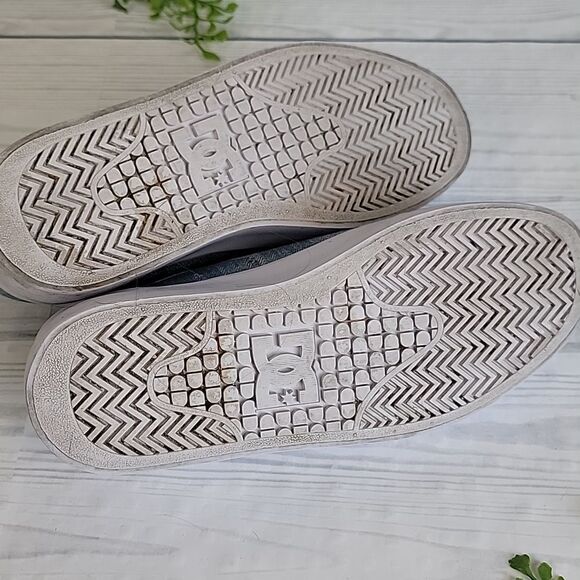 DC Manual Platform Denim Lace-Up Skate Sneakers Womens Size 7 - Picture 8 of 9